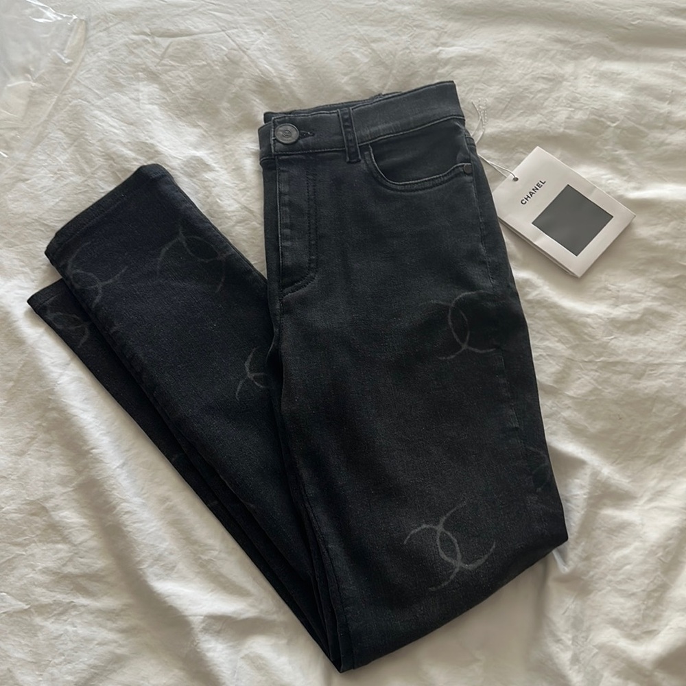20B CHANEL skinny leg jeans size 36 - Picture 3 of 16